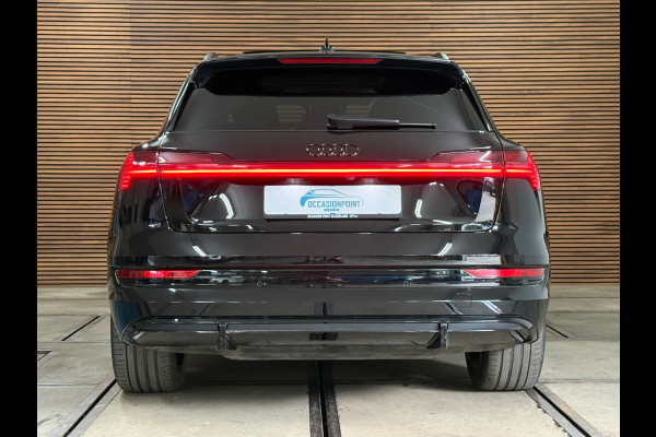 Audi e-tron 55 quattro S-line Black edition 407pk 95 kWh | VOL! | Pano | Trekhaak | B&O Sound | ACC | HuD | City&Tour Assist Pack