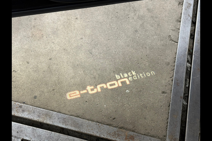 Audi e-tron 55 quattro S-line Black edition 407pk 95 kWh | VOL! | Pano | Trekhaak | B&O Sound | ACC | HuD | City&Tour Assist Pack