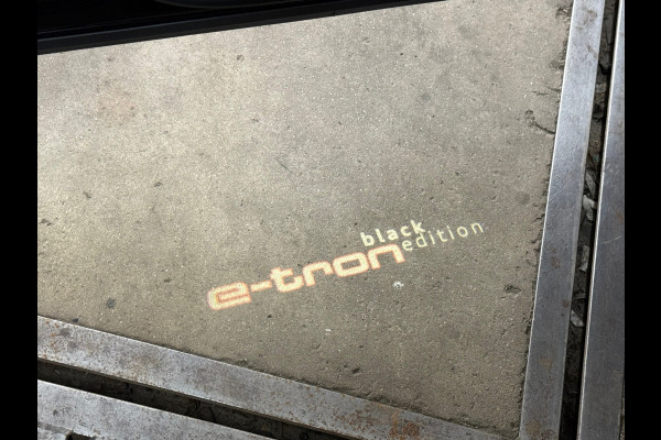 Audi e-tron 55 quattro S-line Black edition 407pk 95 kWh | VOL! | Pano | Trekhaak | B&O Sound | ACC | HuD | City&Tour Assist Pack
