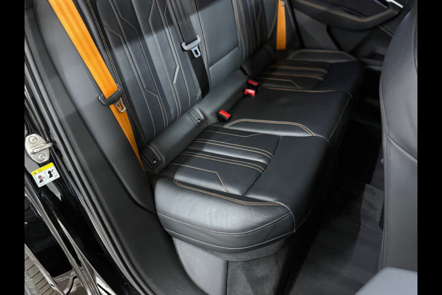 Audi e-tron 55 quattro S-line Black edition 407pk 95 kWh | VOL! | Pano | Trekhaak | B&O Sound | ACC | HuD | City&Tour Assist Pack