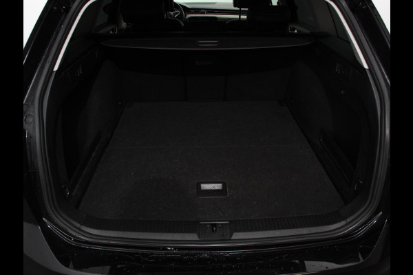 Volkswagen Passat Variant 1.5 TSI 150 pk DSG Elegance High Navigatie Apple Carplay/Android Auto Parkeersensoren Camera Elektrische achterklep Adaptieve Cruise Control Virtual Cockpit Afneembare trekhaak Ledverlichting Bestuurderstoel elektrisch