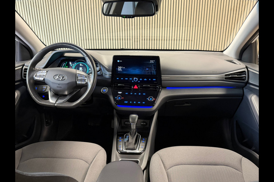 Hyundai IONIQ 1.6 GDi Premium - Plus Sky AIRCO NAVIGATIE CAMERA APPLE CARPLAY USB BLUETOOTH PDC STOEL/STUURVERWARMING KEYLESS-GO