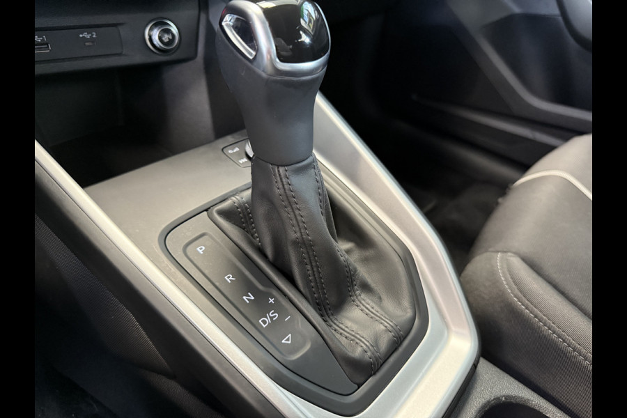 Audi A1 Sportback 25 TFSI epic Apple carplay 17LMV  Cruise Control ACC