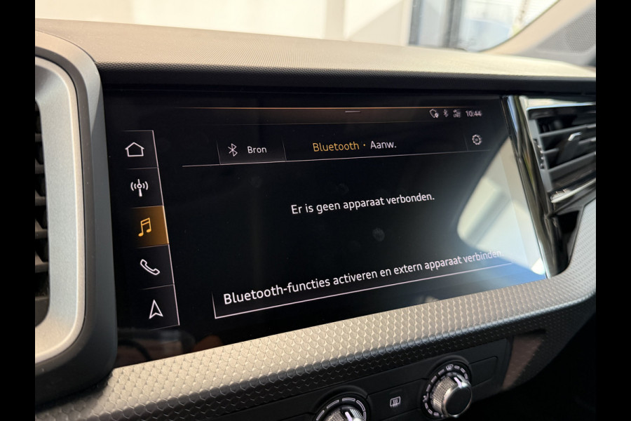 Audi A1 Sportback 25 TFSI epic Apple carplay 17LMV  Cruise Control ACC