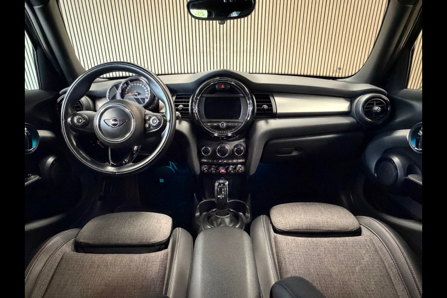 MINI 5-deurs 1.5 Cooper AUT. NAVIGATIE PDC STOELVERWARMING APPLE CARPLAY CRUISE USB KEYLESS-GO