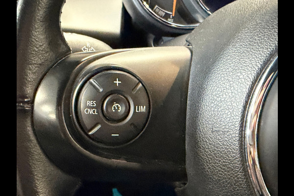 MINI 5-deurs 1.5 Cooper AUT. NAVIGATIE PDC STOELVERWARMING APPLE CARPLAY CRUISE USB KEYLESS-GO