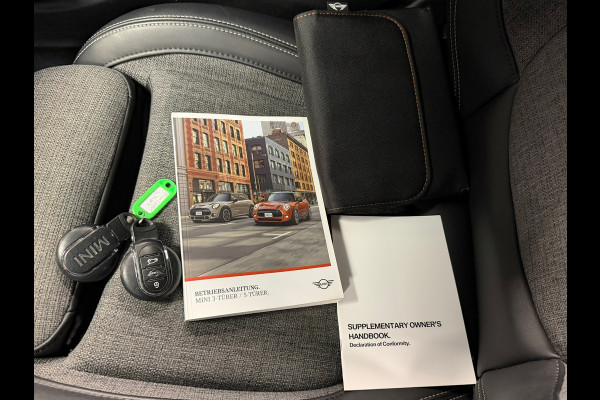 MINI 5-deurs 1.5 Cooper AUT. NAVIGATIE PDC STOELVERWARMING APPLE CARPLAY CRUISE USB KEYLESS-GO