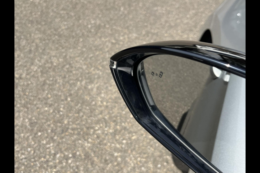 MG Mg4 electric Luxury 64 kWh 360 CAMERA| 7 JAAR MG GARANTIE T/M 07-2031| ELEK. STOEL| DODE HOEK SENSOR| STOEL + STUURVERWARMING| ADAPTIVE CRUISE CONTROL