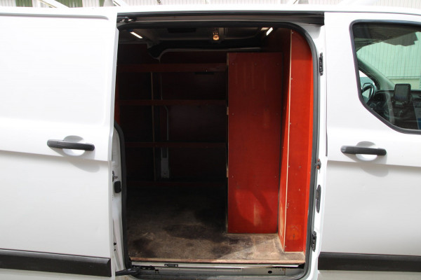 Ford Transit Custom 340 2.0 TDCI 130PK L2H1 Trend / Trekhaak / Camera / Imperiaal / Stoelverwarming