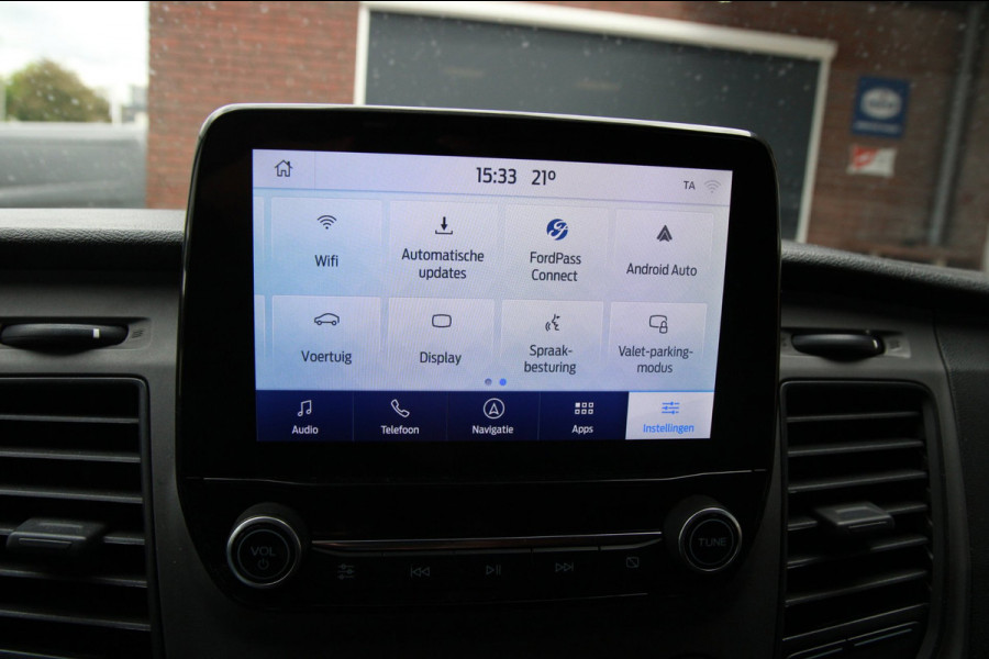 Ford Transit Custom 340 2.0 TDCI 130PK L2H1 Trend / Trekhaak / Camera / Imperiaal / Stoelverwarming