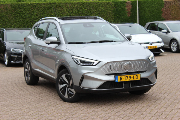 MG Mg zs ev EV Long Range Luxury 70 kWh / SoH 93,9% / Panoramadak / Camera / Leder / CarPlay / Keyless / 17'' / Stoelverwarming / Dodehoek / DAB / ACC