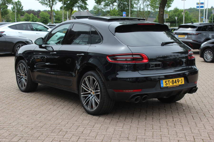 Porsche Macan 2.0 / Panoramadak / Camera / Luchtvering / Bose / 21'' / Sportchrono / Leder / Navigatie / Stoelverwarming / DAB / Cruise Control