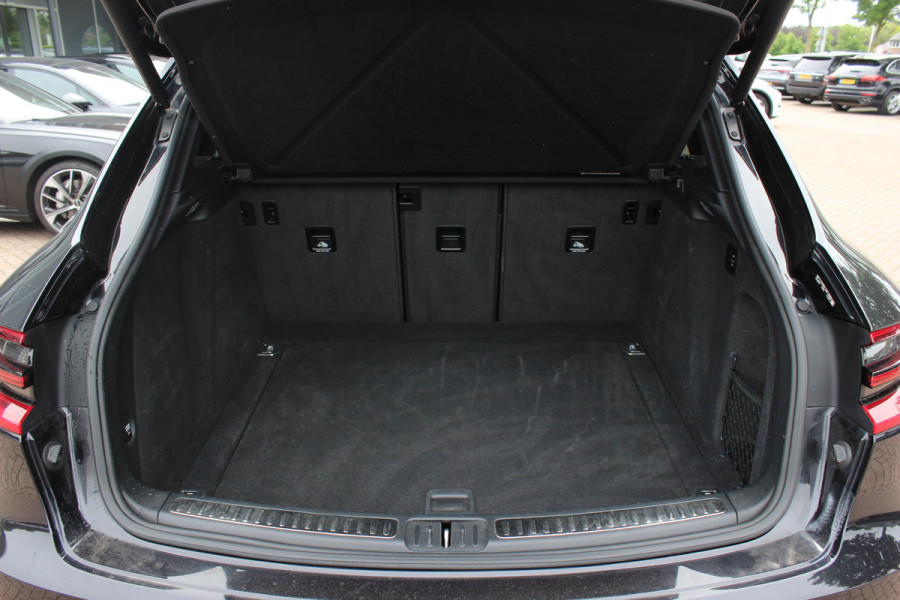 Porsche Macan 2.0 / Panoramadak / Camera / Luchtvering / Bose / 21'' / Sportchrono / Leder / Navigatie / Stoelverwarming / DAB / Cruise Control