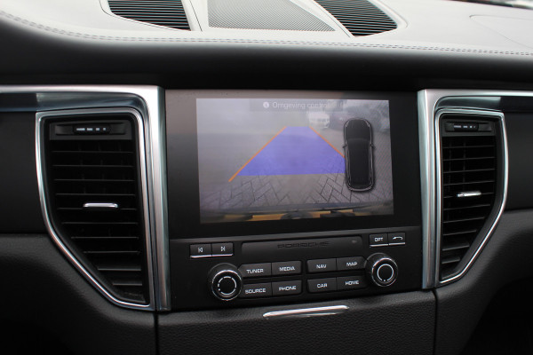 Porsche Macan 2.0 / Panoramadak / Camera / Luchtvering / Bose / 21'' / Sportchrono / Leder / Navigatie / Stoelverwarming / DAB / Cruise Control