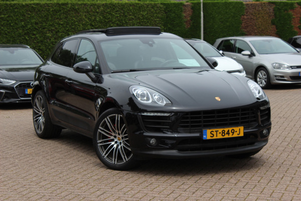 Porsche Macan 2.0 / Panoramadak / Camera / Luchtvering / Bose / 21'' / Sportchrono / Leder / Navigatie / Stoelverwarming / DAB / Cruise Control