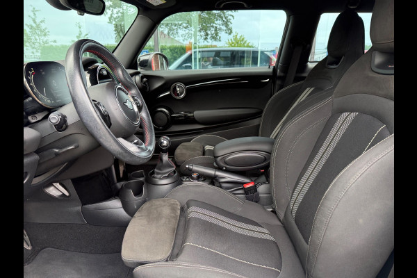 MINI Mini 1.5 Cooper Dalston Edition - Navi - Climate - Winterpakket - Org.NL