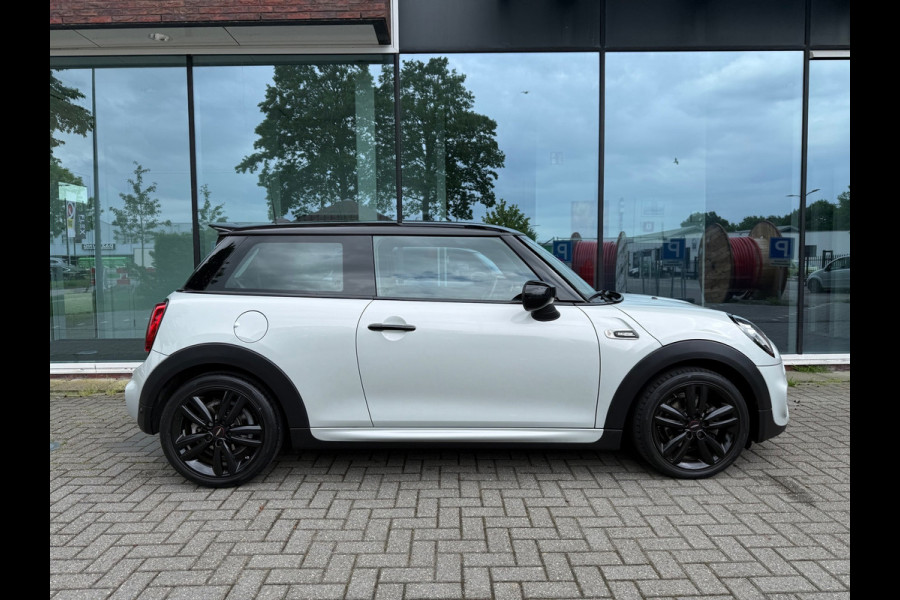 MINI Mini 1.5 Cooper Dalston Edition - Navi - Climate - Winterpakket - Org.NL