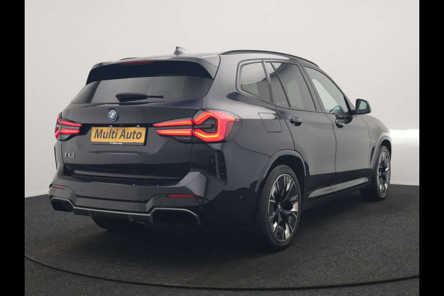 BMW iX3 M Sport 80 kWh 286pk Dealer O.H. | Trekhaak Af Fabriek | Panodak | Head Up | 360 Camera | Harman / Kardon | Lederen Sportstoelen Memory & Verwarmd | Keyless | Blis | Sfeerverlichting | 20"L.M | Adaptive LED |