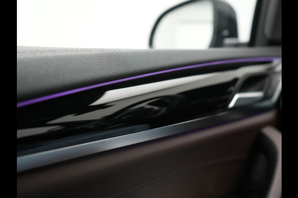 BMW iX3 M Sport 80 kWh 286pk Dealer O.H. | Trekhaak Af Fabriek | Panodak | Head Up | 360 Camera | Harman / Kardon | Lederen Sportstoelen Memory & Verwarmd | Keyless | Blis | Sfeerverlichting | 20"L.M | Adaptive LED |