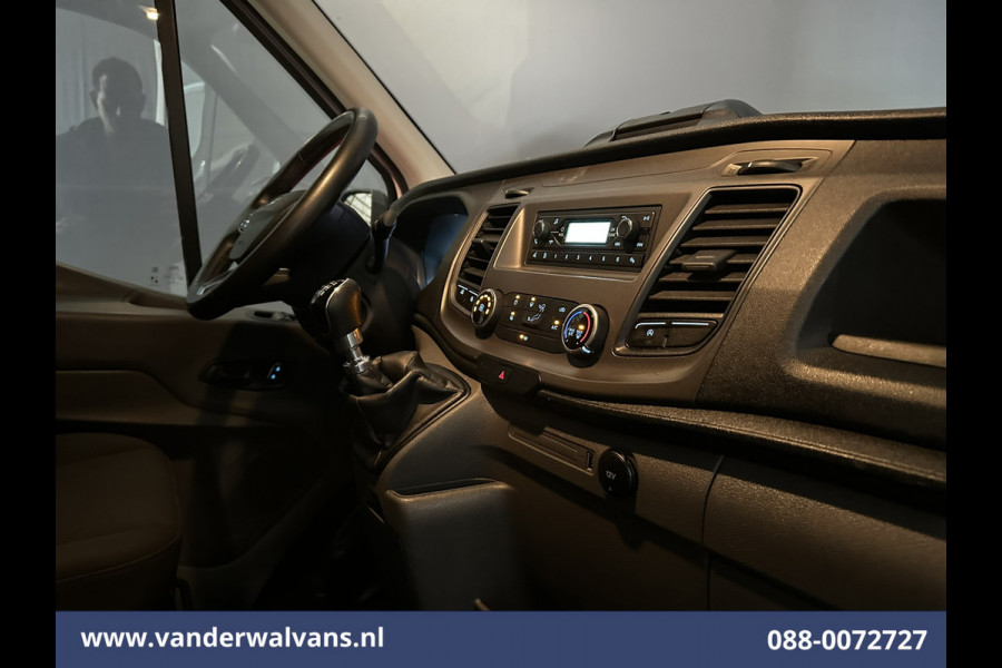 Ford Transit 2.0 TDCI 130pk Bakwagen Laadklep Euro6 Airco | Cruisecontrol | Verwarmde voorruit Bijrijdersbank