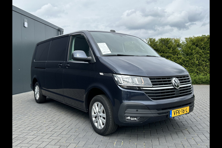 Volkswagen Transporter 2.0 TDI 111 PK HIGHLINE / STARLIGHT BLUE METALLIC / L2H1 / TREKHAAK / CAMERA / CRUISE / AIRCO