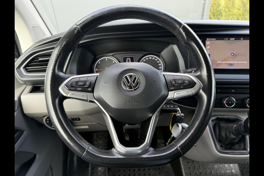 Volkswagen Transporter 2.0 TDI 111 PK HIGHLINE / STARLIGHT BLUE METALLIC / L2H1 / TREKHAAK / CAMERA / CRUISE / AIRCO