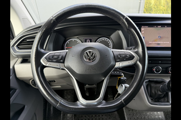 Volkswagen Transporter 2.0 TDI 111 PK HIGHLINE / STARLIGHT BLUE METALLIC / L2H1 / TREKHAAK / CAMERA / CRUISE / AIRCO