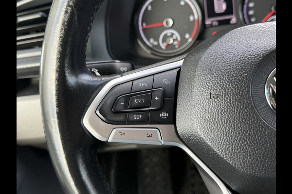 Volkswagen Transporter 2.0 TDI 111 PK HIGHLINE / STARLIGHT BLUE METALLIC / L2H1 / TREKHAAK / CAMERA / CRUISE / AIRCO
