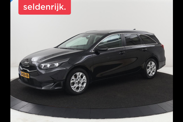 Kia Ceed 1.5 T-GDi DynamicPlusLine | Stoelverwarming | Adaptive cruise | Camera | Carplay | Half leder | Stuurverwarming | Navigatie | Full LED | Side Assist | Climate control | Parkeerhulp | Keyless | Elektrische klep