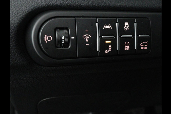 Kia Ceed 1.5 T-GDi DynamicPlusLine | Stoelverwarming | Adaptive cruise | Camera | Carplay | Half leder | Stuurverwarming | Navigatie | Full LED | Side Assist | Climate control | Parkeerhulp | Keyless | Elektrische klep