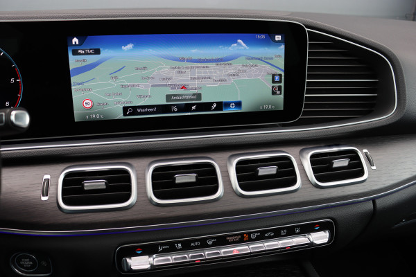 Mercedes-Benz GLE 400 d 4MATIC AMG Line | Luchtvering | Distronic+ | Panoramadak | Burmester | Trekhaak | Standkachel | Surround Camera | Verwarmd Stuurwiel | Keyless Go |