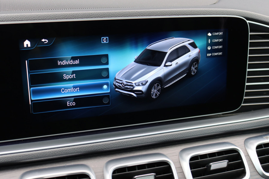Mercedes-Benz GLE 400 d 4MATIC AMG Line | Luchtvering | Distronic+ | Panoramadak | Burmester | Trekhaak | Standkachel | Surround Camera | Verwarmd Stuurwiel | Keyless Go |