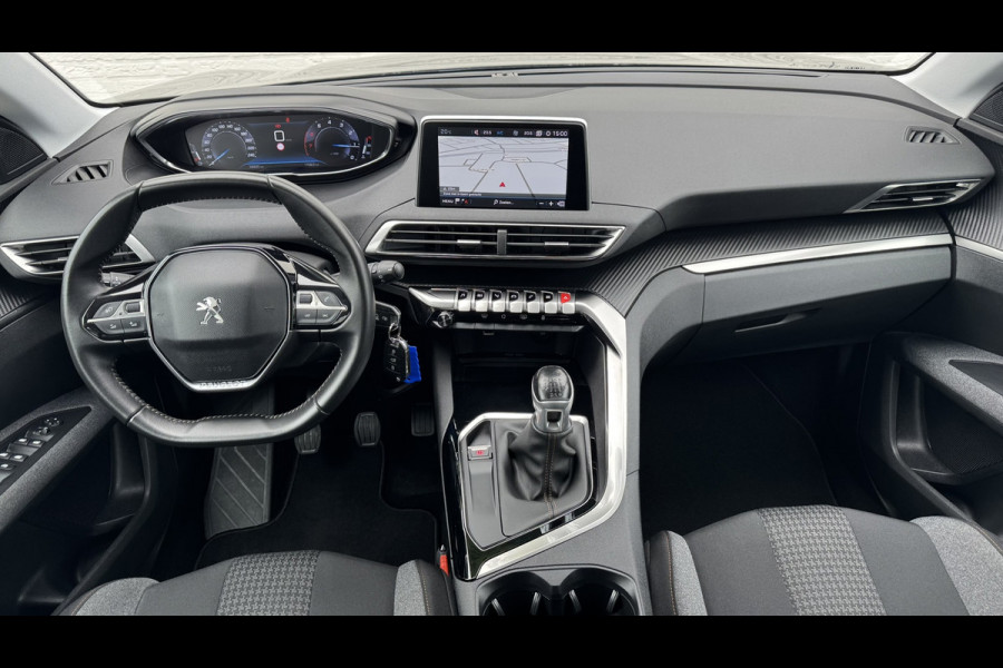 Peugeot 5008 1.2 PureTech Blue Lease Executive 7P Navi Camera Carplay Clima