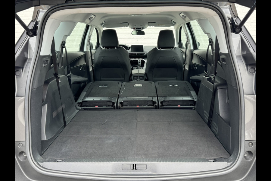 Peugeot 5008 1.2 PureTech Blue Lease Executive 7P Navi Camera Carplay Clima