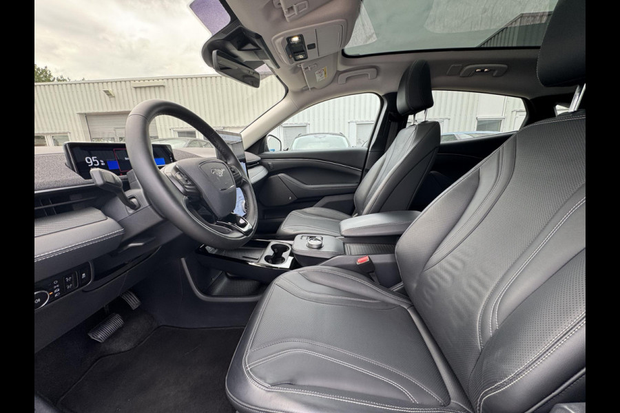 Ford Mustang Mach-E Standard RWD 73 kWh | 55.000 KM | Technology Pack | Bang & Olufsen | Panorama Dak |