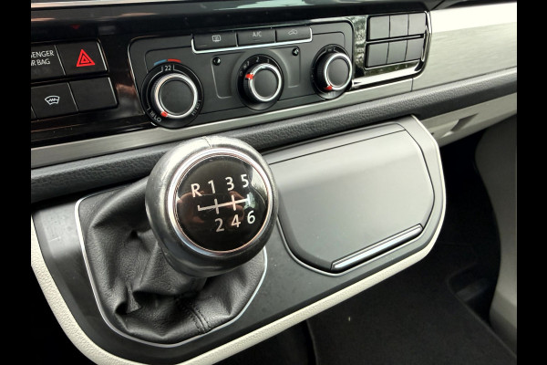 Volkswagen Transporter 2.0 TDI 150pk L2H1 Dubbel Cabine Highline 65262 km, NL. Auto.