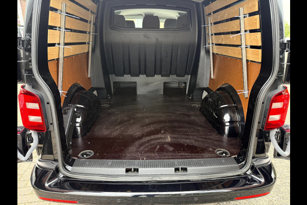 Volkswagen Transporter 2.0 TDI 150pk L2H1 Dubbel Cabine Highline 65262 km, NL. Auto.