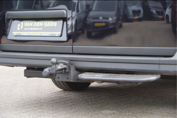 Volkswagen Crafter 35 2.0 TDI L3H3(L2H2) 3-ZITS, 177PK AUT. LED, TREKHAAK, GEV. ERGO ACTIVE STOEL, CAMERA, AIRCO, MISTLAMPEN