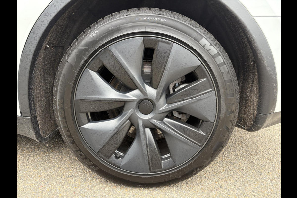 Tesla Y Long Range RWD 75 kWh SOH 97% |26.000KM! | AFNEEMBARE TREKHAAK| RESTERENDE ALGEMENE FABRIEKSGARANTIE TESLA T/M 02-2029 OF 80.000KM| ACCU + AANDRIJFLIJN T/M 02-2033/ 192.000KM| RIJKLAAR GELEVERD