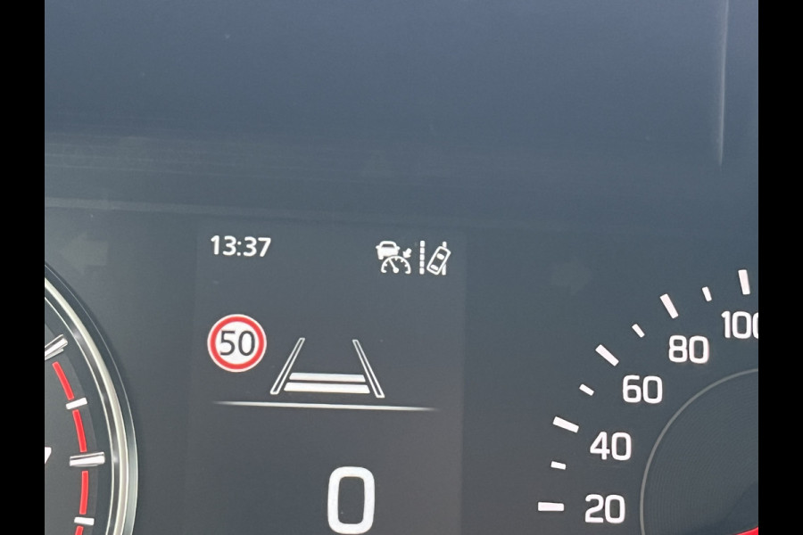 Suzuki Swift 1.2 Select Smart Hybrid | Adapt. Cruise | Camera | Stoelverwarming | 16'' | Dodehoek | Carplay/Android Auto | Smart Entry |