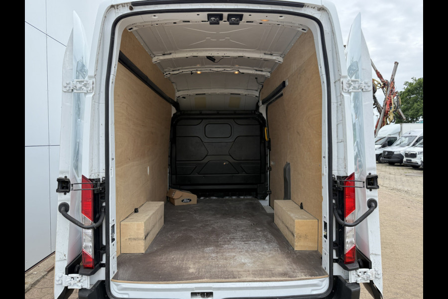 Ford E-Transit 68kWh 184PK L2H3 317km WLTP 97% (SOH) BEV Snelladen Camera Cruise control Climate control Carplay Navigatie Laadkabel Parkeersensoren V+A