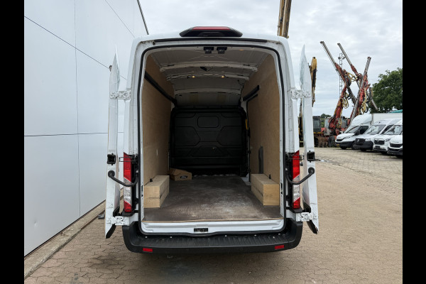 Ford E-Transit 68kWh 184PK L2H3 317km WLTP 97% (SOH) BEV Snelladen Camera Cruise control Climate control Carplay Navigatie Laadkabel Parkeersensoren V+A