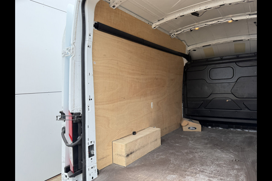 Ford E-Transit 68kWh 184PK L2H3 317km WLTP 97% (SOH) BEV Snelladen Camera Cruise control Climate control Carplay Navigatie Laadkabel Parkeersensoren V+A