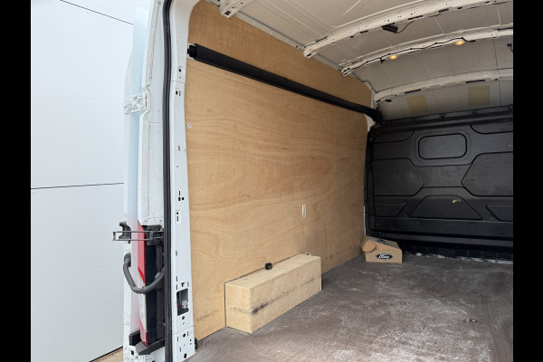 Ford E-Transit 68kWh 184PK L2H3 317km WLTP 97% (SOH) BEV Snelladen Camera Cruise control Climate control Carplay Navigatie Laadkabel Parkeersensoren V+A