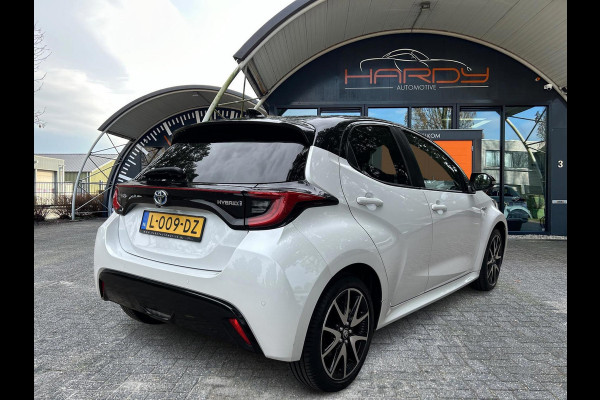 Toyota Yaris 1.5 Hybrid EXECUTIVE PANORAMA JBL HEADUP RIJKLAARPRIJS