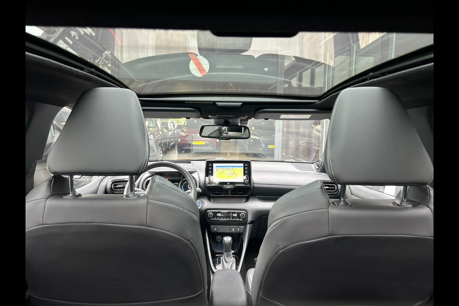Toyota Yaris 1.5 Hybrid EXECUTIVE PANORAMA JBL HEADUP RIJKLAARPRIJS