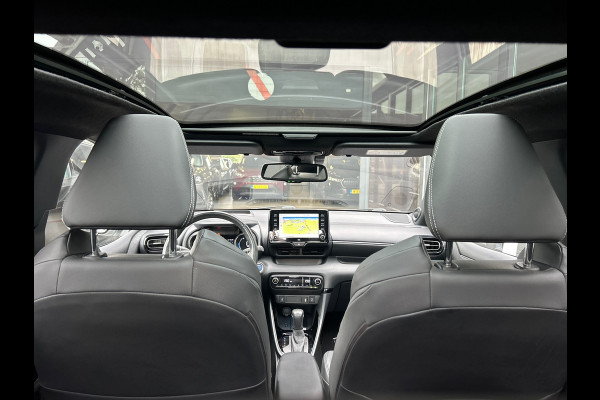 Toyota Yaris 1.5 Hybrid EXECUTIVE PANORAMA JBL HEADUP RIJKLAARPRIJS