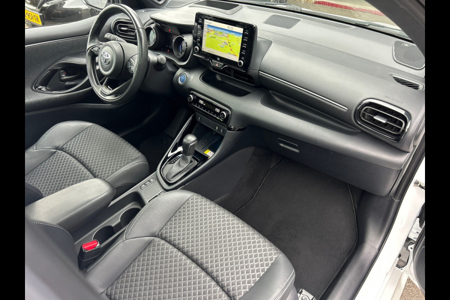 Toyota Yaris 1.5 Hybrid EXECUTIVE PANORAMA JBL HEADUP RIJKLAARPRIJS