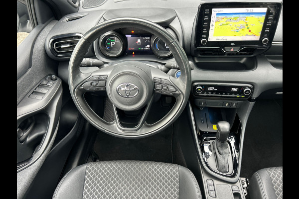 Toyota Yaris 1.5 Hybrid EXECUTIVE PANORAMA JBL HEADUP RIJKLAARPRIJS