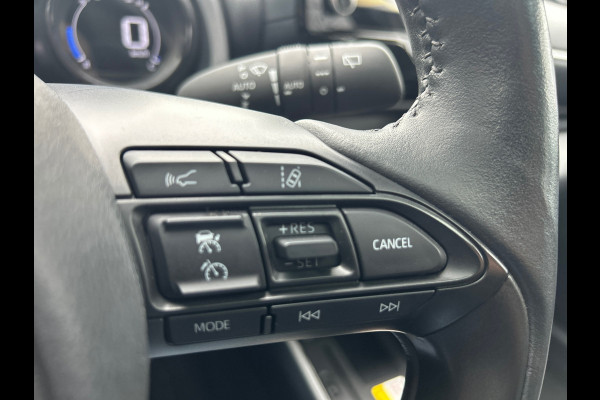 Toyota Yaris 1.5 Hybrid EXECUTIVE PANORAMA JBL HEADUP RIJKLAARPRIJS